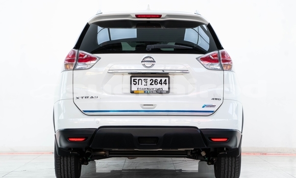 Buy Used Nissan X-Trail White Car in Bangkok in Bangkok Buy Used Nissan X-Trail White Car in Bangkok in Bangkok