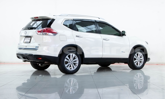 Buy Used Nissan X-Trail White Car in Bangkok in Bangkok Buy Used Nissan X-Trail White Car in Bangkok in Bangkok