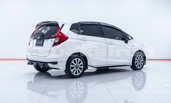 Buy Used Honda Jazz White Car in Bangkok in Bangkok Buy Used Honda Jazz White Car in Bangkok in Bangkok