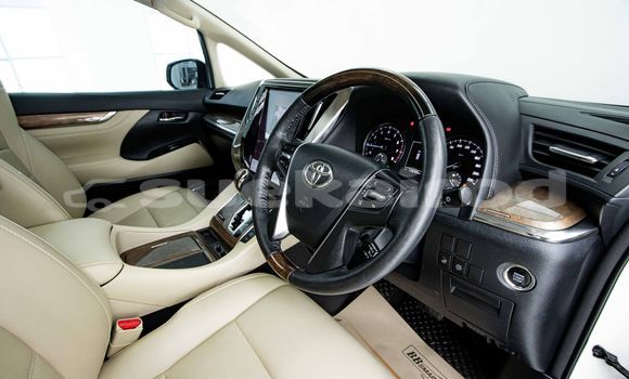 ซื้อ รถมือสอง Toyota Alphard ขาว รถยนต์ ใน %{เมือง} ใน กรุงเทพมหานคร ซื้อ รถมือสอง Toyota Alphard ขาว รถยนต์ ใน %{เมือง} ใน กรุงเทพมหานคร