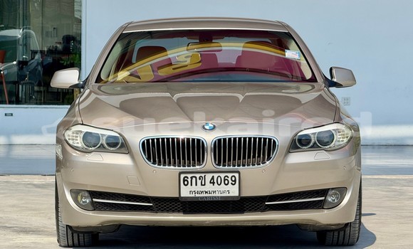 ซื้อ รถมือสอง BMW 5–Series สีน้ำตาล รถยนต์ ใน %{เมือง} ใน กรุงเทพมหานคร ซื้อ รถมือสอง BMW 5–Series สีน้ำตาล รถยนต์ ใน %{เมือง} ใน กรุงเทพมหานคร