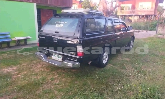 ซื้อ รถมือสอง Mitsubishi Strada สีดำ รถยนต์ ใน %{เมือง} ใน ฉะเชิงเทรา