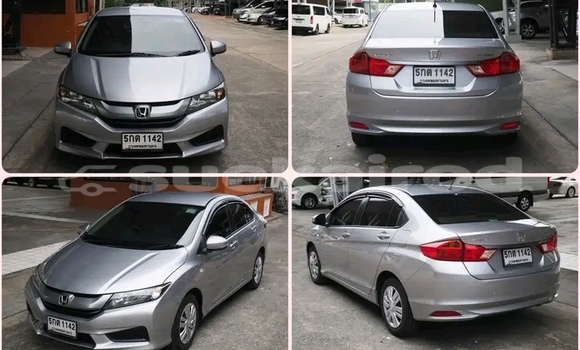 ซื้อ รถมือสอง Honda City อื่น ๆ รถยนต์ ใน %{เมือง} ใน ชัยภูมิ