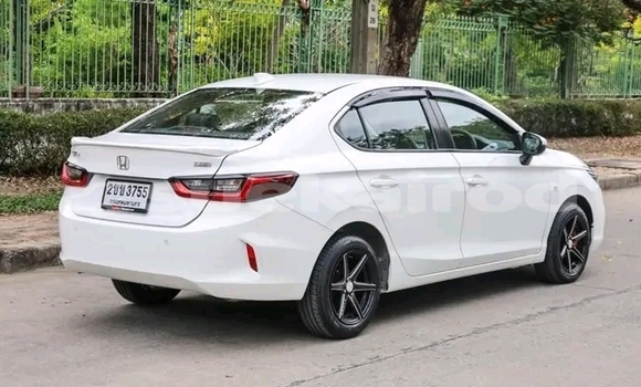 ซื้อ รถมือสอง Honda City ขาว รถยนต์ ใน %{เมือง} ใน จันทบุรี ซื้อ รถมือสอง Honda City ขาว รถยนต์ ใน %{เมือง} ใน จันทบุรี