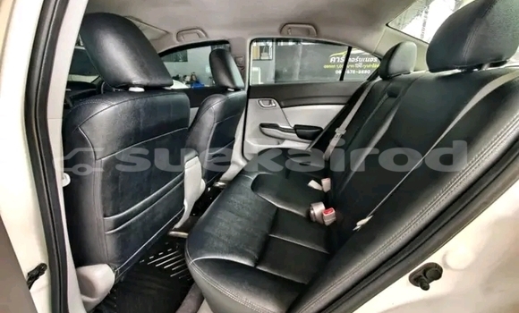 Buy Used Honda Civic White Car in Kanchanaburi in Kanchanaburi Buy Used Honda Civic White Car in Kanchanaburi in Kanchanaburi