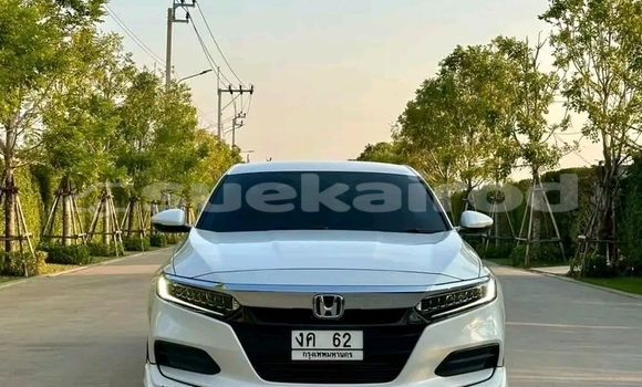 Buy Used Honda Accord White Car in Chai Nat in Chai Nat Buy Used Honda Accord White Car in Chai Nat in Chai Nat