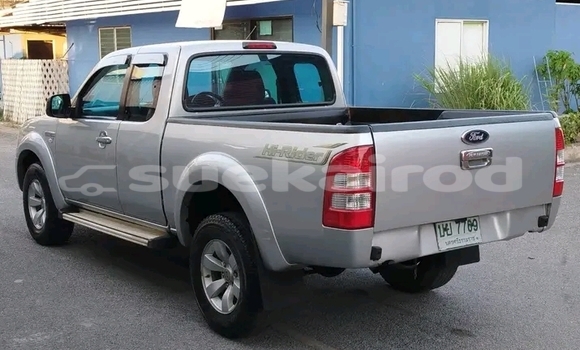 ซื้อ รถมือสอง Ford Ranger สีดำ รถยนต์ ใน %{เมือง} ใน ฉะเชิงเทรา