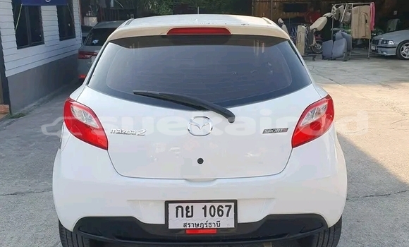 ซื้อ รถมือสอง Mazda 2 ขาว รถยนต์ ใน %{เมือง} ใน เชียงราย ซื้อ รถมือสอง Mazda 2 ขาว รถยนต์ ใน %{เมือง} ใน เชียงราย