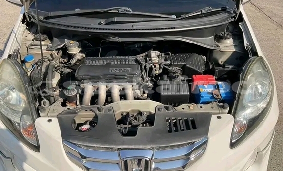 ซื้อ รถมือสอง Honda Airwave ขาว รถยนต์ ใน %{เมือง} ใน ชลบุรี