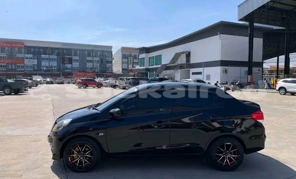 ซื้อ รถมือสอง Honda Brio สีดำ รถยนต์ ใน %{เมือง} ใน เชียงราย ซื้อ รถมือสอง Honda Brio สีดำ รถยนต์ ใน %{เมือง} ใน เชียงราย