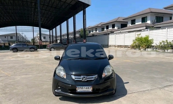 ซื้อ รถมือสอง Honda Brio สีดำ รถยนต์ ใน %{เมือง} ใน เชียงราย ซื้อ รถมือสอง Honda Brio สีดำ รถยนต์ ใน %{เมือง} ใน เชียงราย