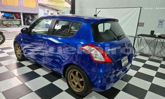 ซื้อ รถมือสอง Suzuki Swift สีน้ำเงิน รถยนต์ ใน %{เมือง} ใน จันทบุรี ซื้อ รถมือสอง Suzuki Swift สีน้ำเงิน รถยนต์ ใน %{เมือง} ใน จันทบุรี