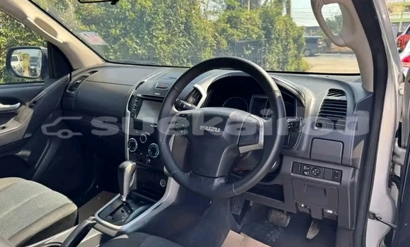 ซื้อ รถมือสอง Isuzu D-Max อื่น ๆ รถยนต์ ใน %{เมือง} ใน ชัยนาท