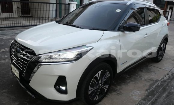 ซื้อ รถมือสอง Nissan Kix ขาว รถยนต์ ใน %{เมือง} ใน กรุงเทพมหานคร