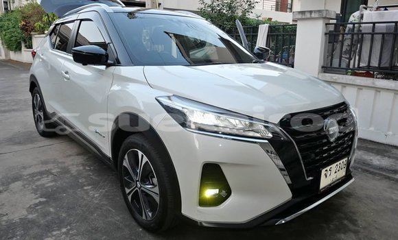 Buy Used Nissan Kix White Car in Bangkok in Bangkok Buy Used Nissan Kix White Car in Bangkok in Bangkok