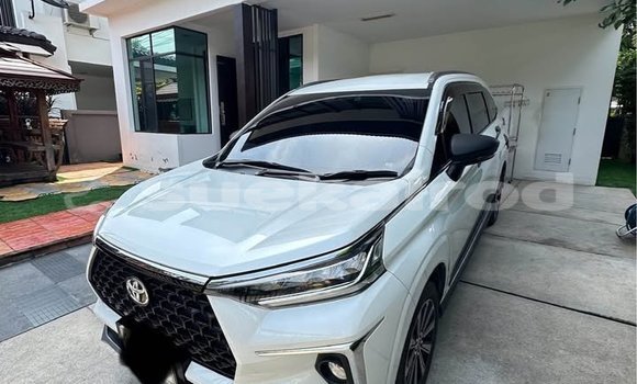 ซื้อ รถมือสอง Hyundai Veloster ขาว รถยนต์ ใน %{เมือง} ใน กรุงเทพมหานคร