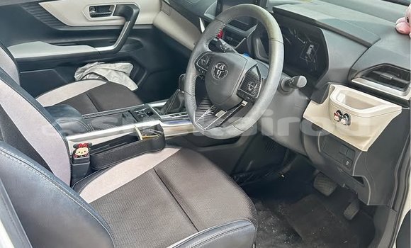 Buy Used Hyundai Veloster White Car in Bangkok in Bangkok Buy Used Hyundai Veloster White Car in Bangkok in Bangkok