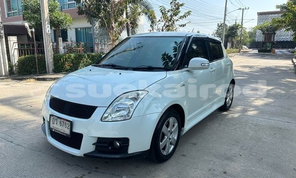Buy Used Suzuki Swift White Car in Bangkok in Bangkok
