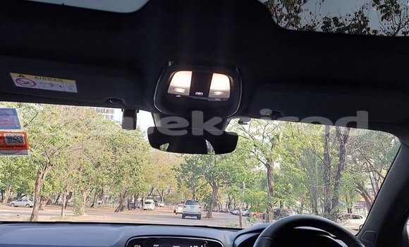 Buy Used Volvo V40 Cross Country Other Car in Bangkok in Bangkok Buy Used Volvo V40 Cross Country Other Car in Bangkok in Bangkok