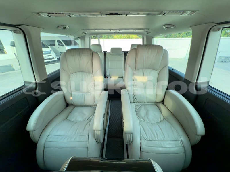 Big with watermark volkswagen caravelle bangkok bangkok 75041