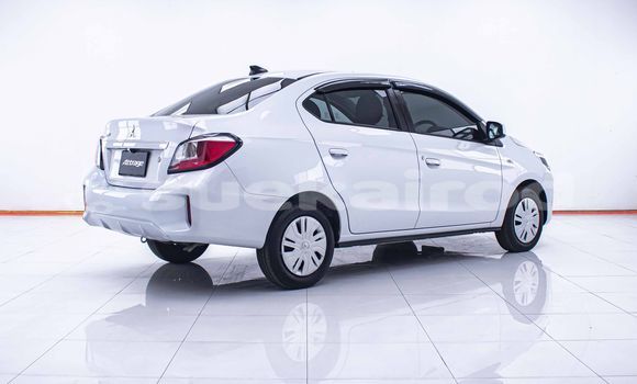 ซื้อ รถมือสอง Mitsubishi Attrage ขาว รถยนต์ ใน %{เมือง} ใน กรุงเทพมหานคร ซื้อ รถมือสอง Mitsubishi Attrage ขาว รถยนต์ ใน %{เมือง} ใน กรุงเทพมหานคร