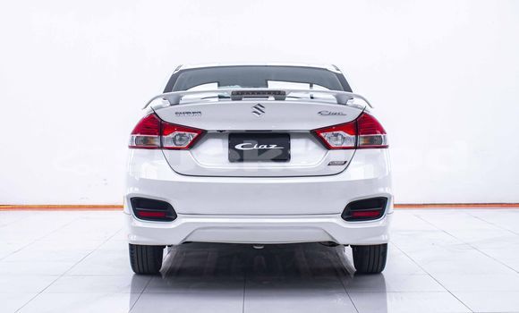 Buy Used Suzuki Ciaz White Car in Bangkok in Bangkok Buy Used Suzuki Ciaz White Car in Bangkok in Bangkok