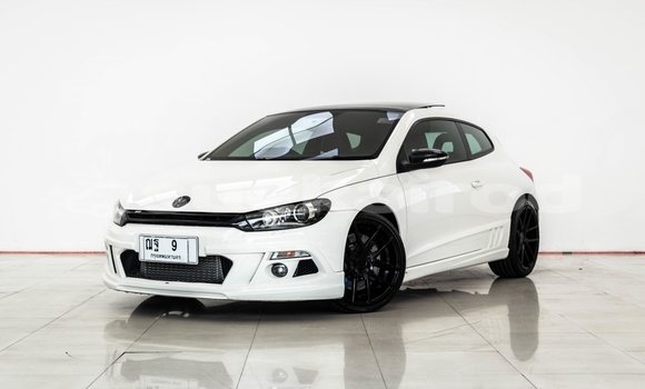 ซื้อ รถมือสอง Volkswagen Scirocco ขาว รถยนต์ ใน %{เมือง} ใน กรุงเทพมหานคร