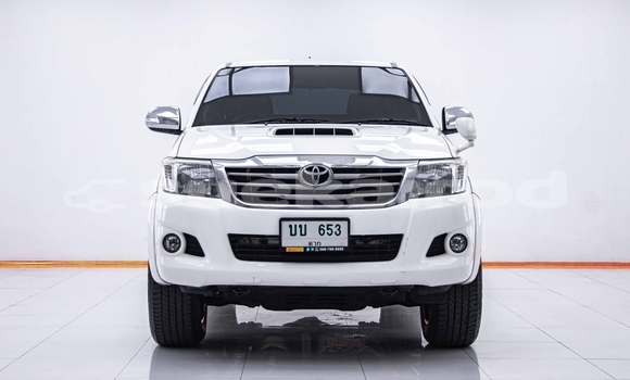 Buy Used Toyota Hiluxe VIGO White Car in Bangkok in Bangkok Buy Used Toyota Hiluxe VIGO White Car in Bangkok in Bangkok