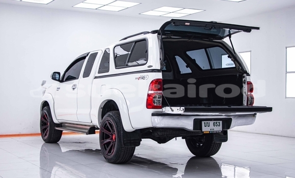 Buy Used Toyota Hiluxe VIGO White Car in Bangkok in Bangkok Buy Used Toyota Hiluxe VIGO White Car in Bangkok in Bangkok