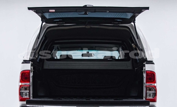 Buy Used Toyota Hiluxe VIGO White Car in Bangkok in Bangkok Buy Used Toyota Hiluxe VIGO White Car in Bangkok in Bangkok