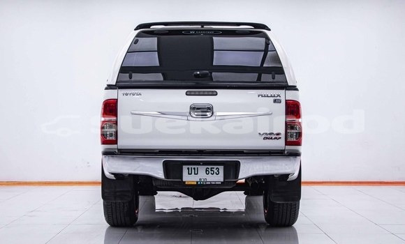 Buy Used Toyota Hiluxe VIGO White Car in Bangkok in Bangkok Buy Used Toyota Hiluxe VIGO White Car in Bangkok in Bangkok