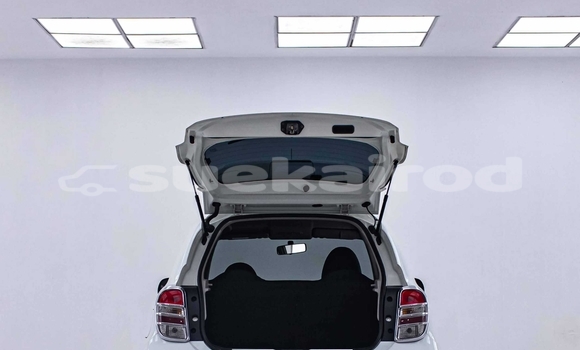 Buy Used Nissan March White Car in Bangkok in Bangkok Buy Used Nissan March White Car in Bangkok in Bangkok