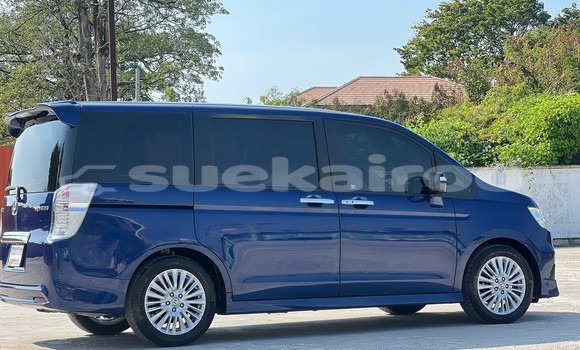 Buy Used Honda Stepwgn Blue Car in Bangkok in Bangkok Buy Used Honda Stepwgn Blue Car in Bangkok in Bangkok