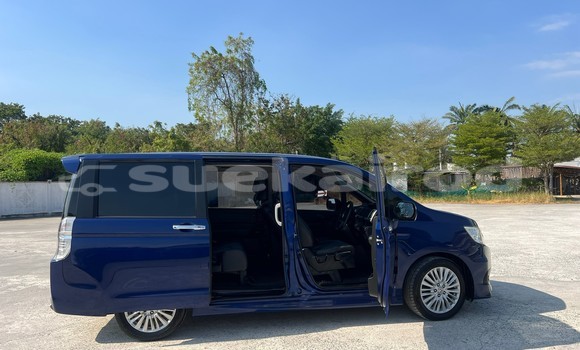 Buy Used Honda Stepwgn Blue Car in Bangkok in Bangkok Buy Used Honda Stepwgn Blue Car in Bangkok in Bangkok