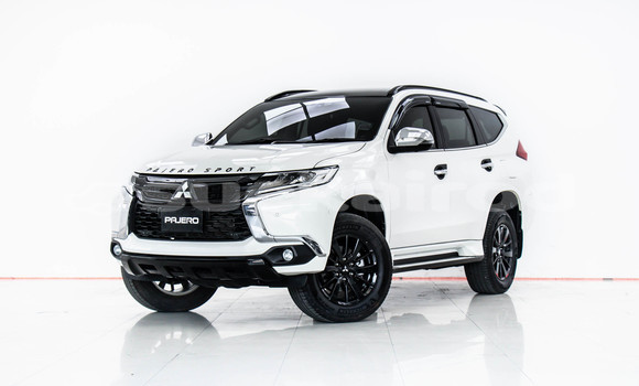 Buy Used Mitsubishi Pajero Sport White Car in Bangkok in Bangkok Buy Used Mitsubishi Pajero Sport White Car in Bangkok in Bangkok
