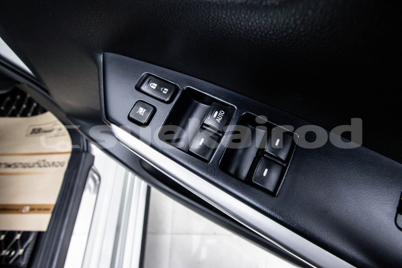 Big with watermark mitsubishi pajero sport bangkok bangkok 75123