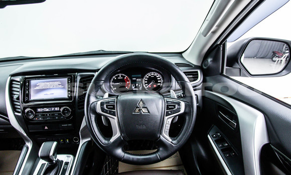 Buy Used Mitsubishi Pajero Sport White Car in Bangkok in Bangkok Buy Used Mitsubishi Pajero Sport White Car in Bangkok in Bangkok