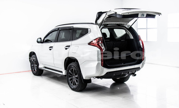 Buy Used Mitsubishi Pajero Sport White Car in Bangkok in Bangkok Buy Used Mitsubishi Pajero Sport White Car in Bangkok in Bangkok