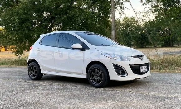 ซื้อ รถมือสอง Mazda 2 ขาว รถยนต์ ใน %{เมือง} ใน ชัยนาท ซื้อ รถมือสอง Mazda 2 ขาว รถยนต์ ใน %{เมือง} ใน ชัยนาท