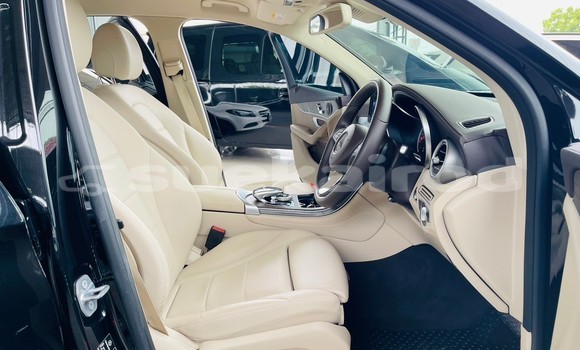 ซื้อ รถมือสอง Mercedes-Benz GLC 250D สีดำ รถยนต์ ใน %{เมือง} ใน กรุงเทพมหานคร ซื้อ รถมือสอง Mercedes-Benz GLC 250D สีดำ รถยนต์ ใน %{เมือง} ใน กรุงเทพมหานคร