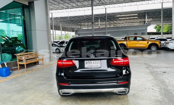 ซื้อ รถมือสอง Mercedes-Benz GLC 250D สีดำ รถยนต์ ใน %{เมือง} ใน กรุงเทพมหานคร ซื้อ รถมือสอง Mercedes-Benz GLC 250D สีดำ รถยนต์ ใน %{เมือง} ใน กรุงเทพมหานคร