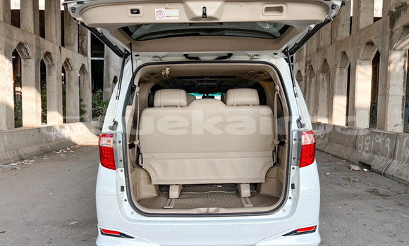 Buy Used Toyota Alphard White Car in Bangkok in Bangkok Buy Used Toyota Alphard White Car in Bangkok in Bangkok