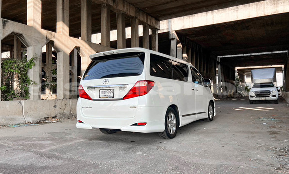 Buy Used Toyota Alphard White Car in Bangkok in Bangkok Buy Used Toyota Alphard White Car in Bangkok in Bangkok