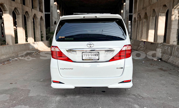 Buy Used Toyota Alphard White Car in Bangkok in Bangkok Buy Used Toyota Alphard White Car in Bangkok in Bangkok