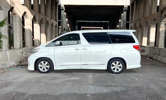 Buy Used Toyota Alphard White Car in Bangkok in Bangkok Buy Used Toyota Alphard White Car in Bangkok in Bangkok