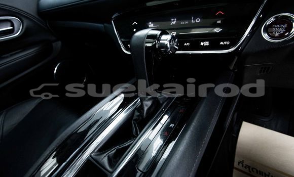 Buy Used Honda HR-V White Car in Bangkok in Bangkok Buy Used Honda HR-V White Car in Bangkok in Bangkok