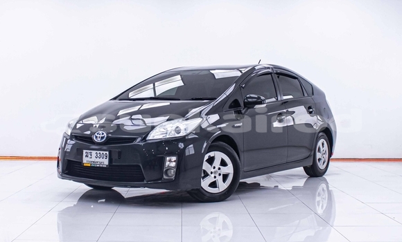 ซื้อ รถมือสอง Toyota Prius สีดำ รถยนต์ ใน %{เมือง} ใน กรุงเทพมหานคร