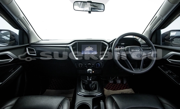 Buy Used Isuzu D-Max White Car in Bangkok in Bangkok Buy Used Isuzu D-Max White Car in Bangkok in Bangkok