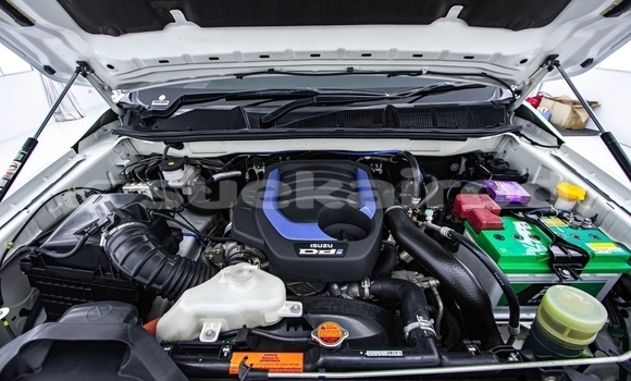 Buy Used Isuzu D-Max White Car in Bangkok in Bangkok Buy Used Isuzu D-Max White Car in Bangkok in Bangkok