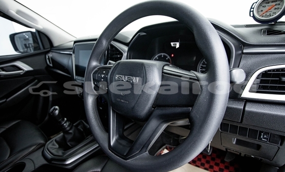 Buy Used Isuzu D-Max White Car in Bangkok in Bangkok Buy Used Isuzu D-Max White Car in Bangkok in Bangkok